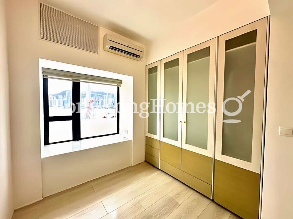 Second Bedroom — 凱旋門 1期 第1座 (摩天閣)，尖沙咀