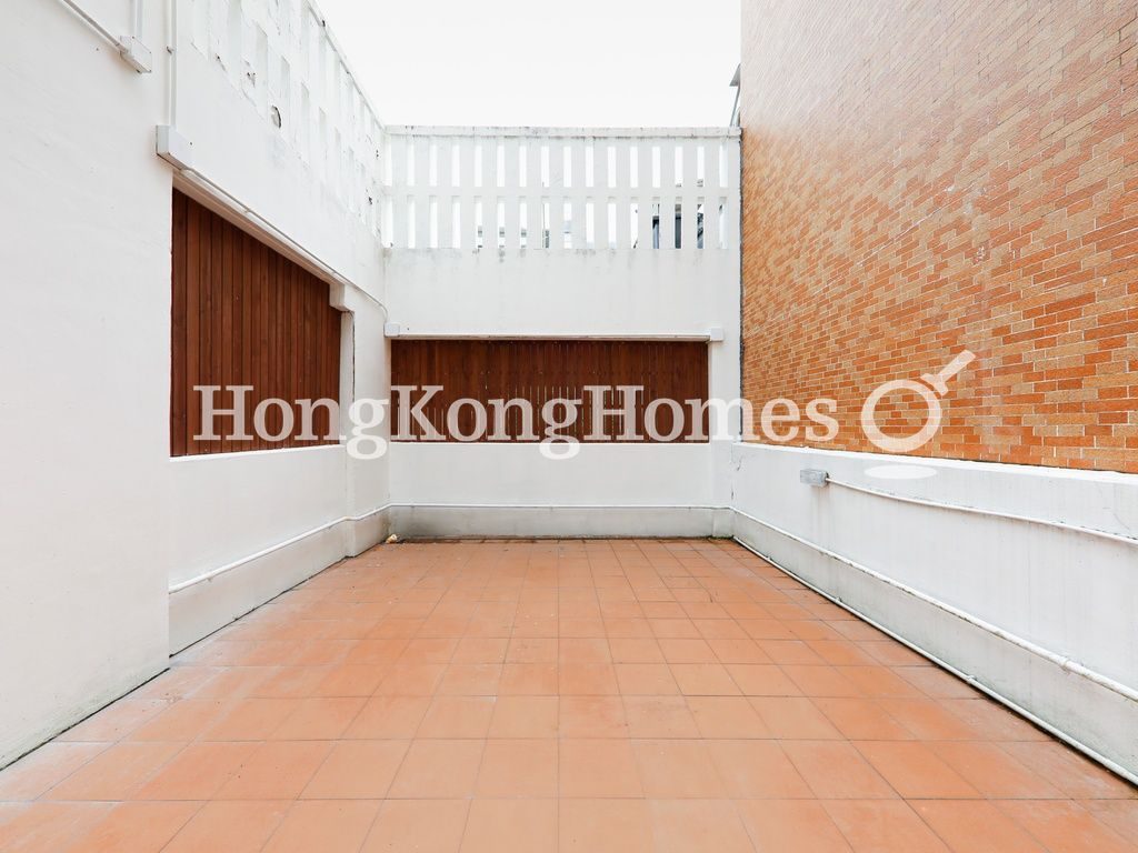 Private Terrace off Kitchen — 珊瑚小築，舂坎角