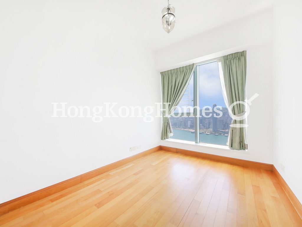 Second Bedroom — 君臨天下 3座，尖沙咀