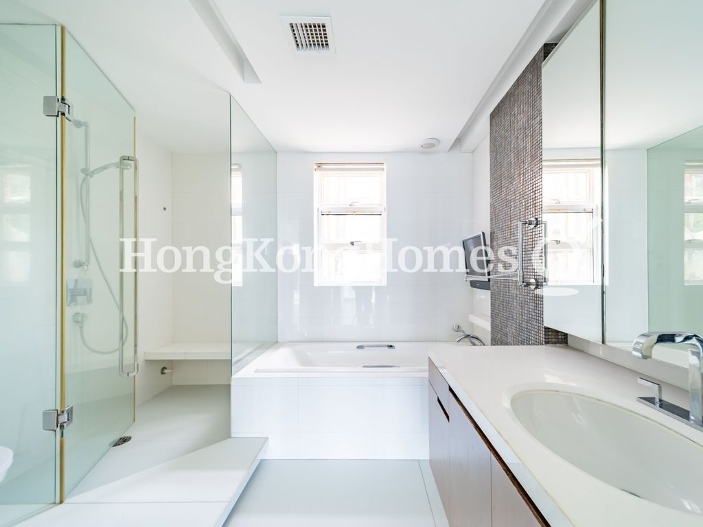 Master Bathroom — The Mayfair, Mid-levels Central