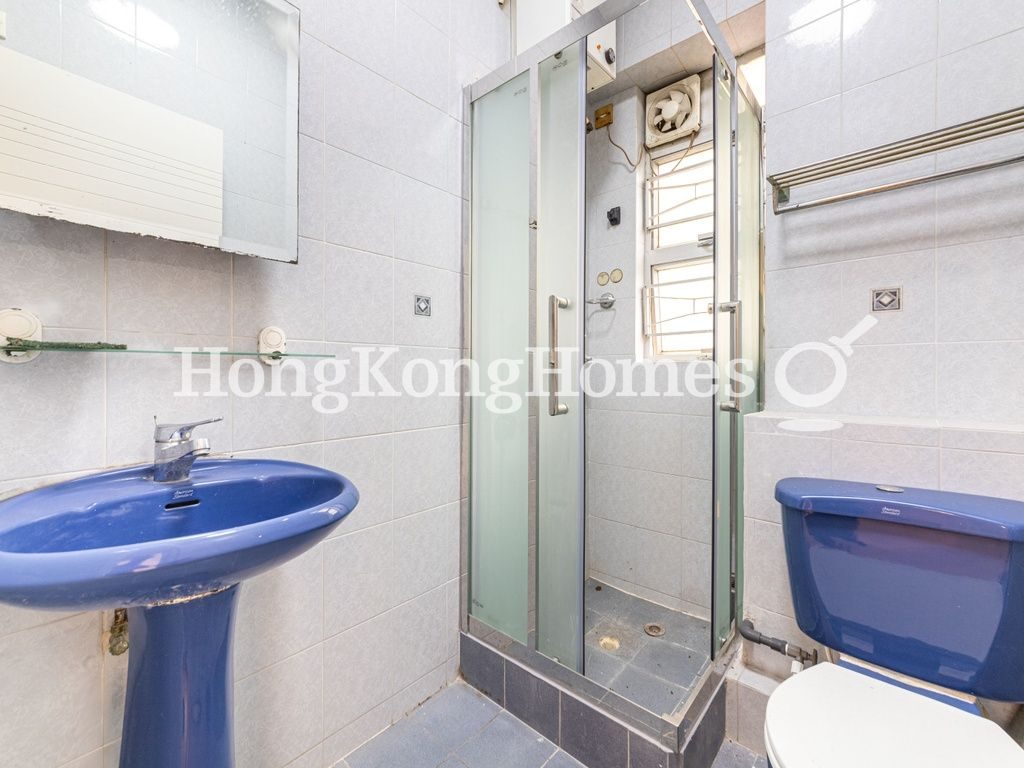 Guest Bathroom — 碧翠園 - A座，西半山