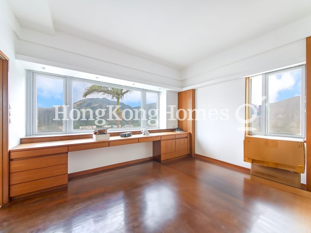 Second Ensuite Bedroom — 文麗雙築，深水灣