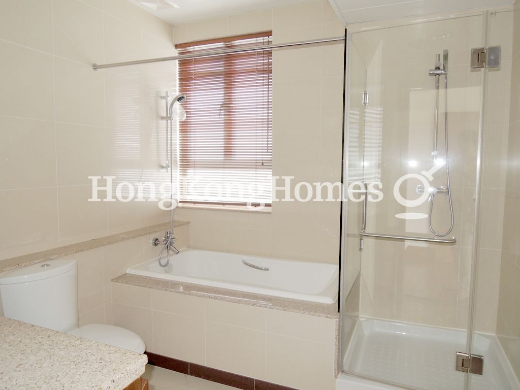 Master Bathroom — 淺水灣大廈 A座，淺水灣
