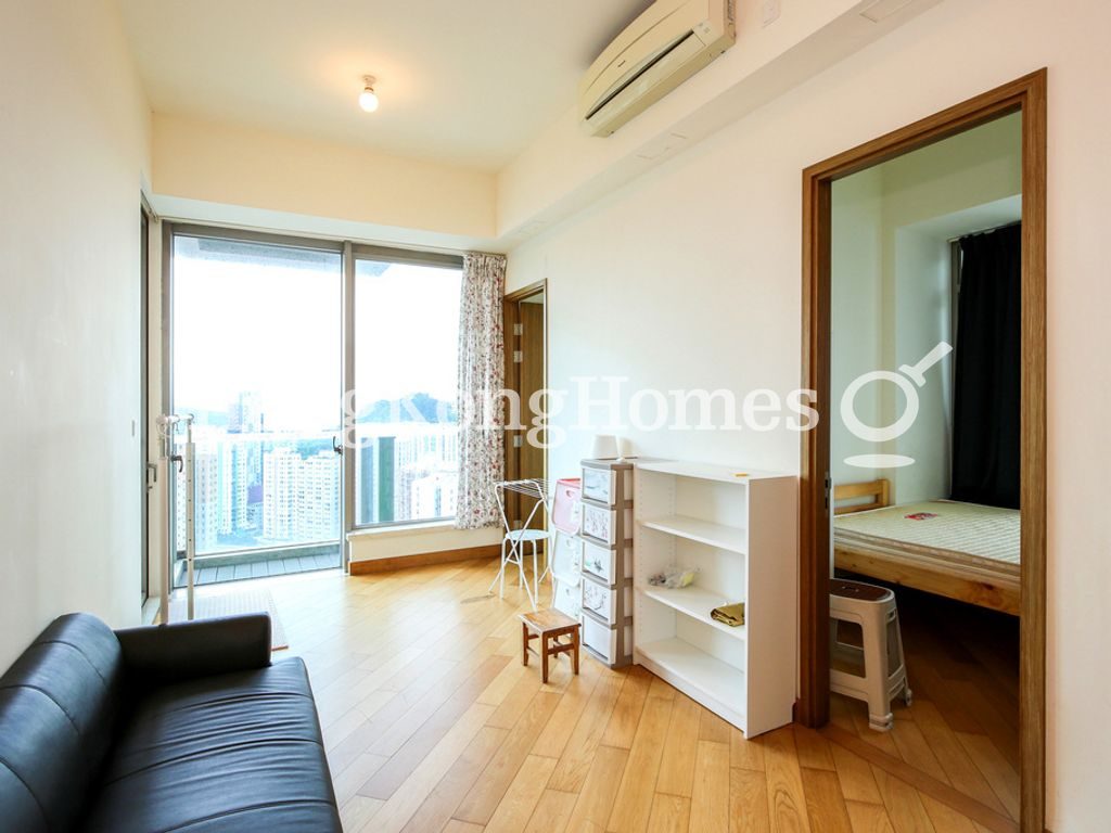 Living and Dining Room — i-UniQ Residence, Shau Kei Wan