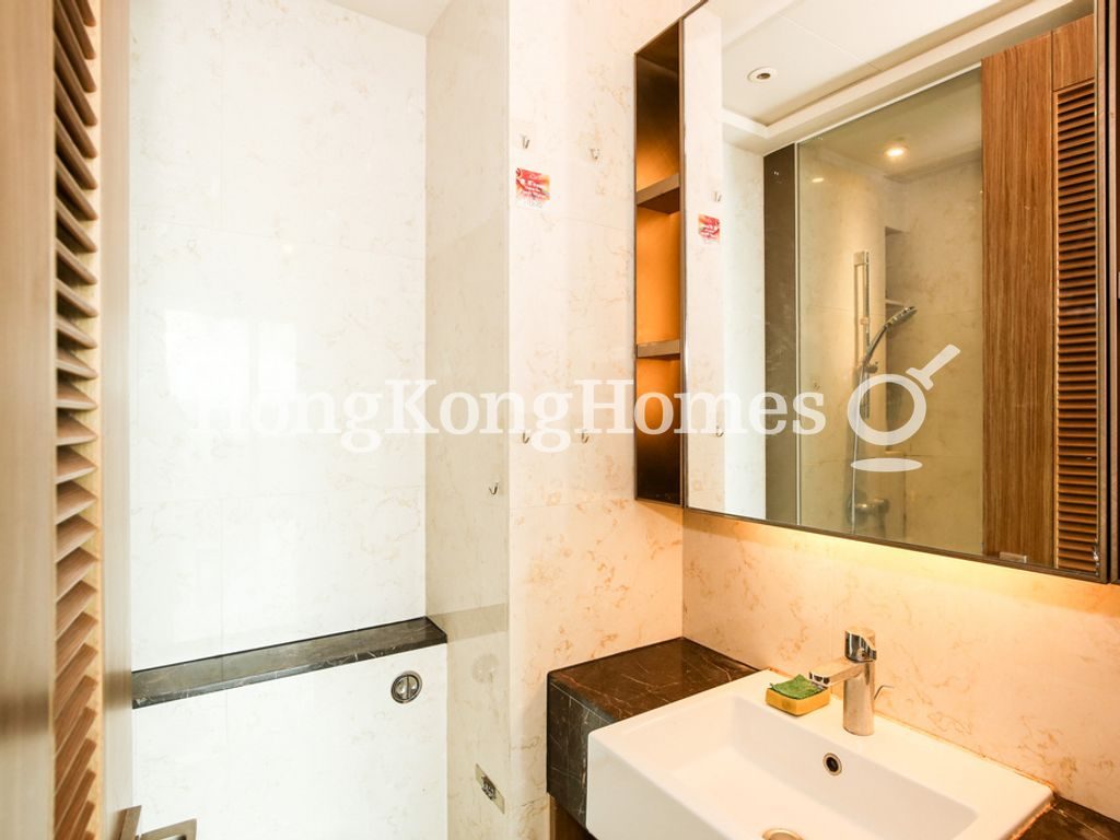 Guest Bathroom — i-UniQ Residence, Shau Kei Wan