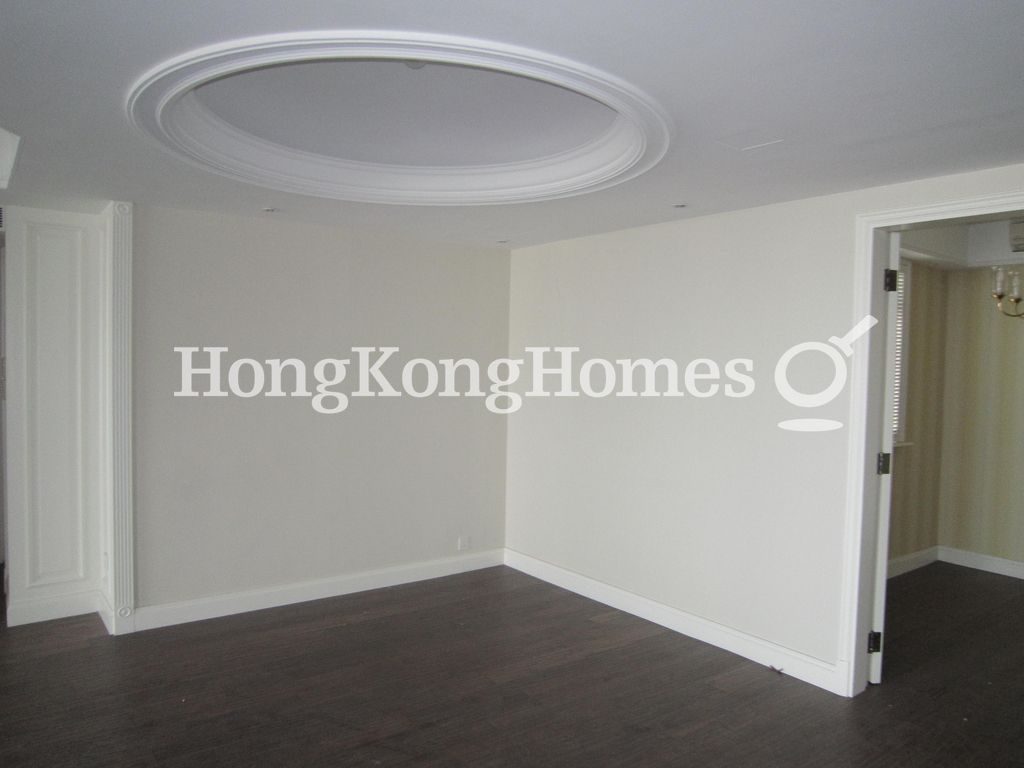 Family Room — 司徒拔道，東半山