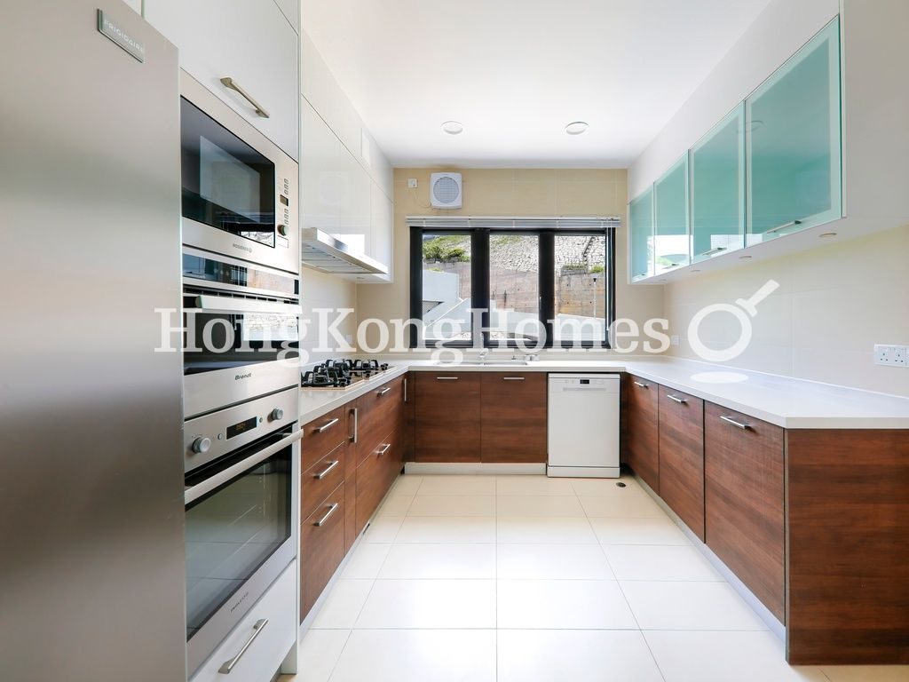 Kitchen — Undercliff, The Peak