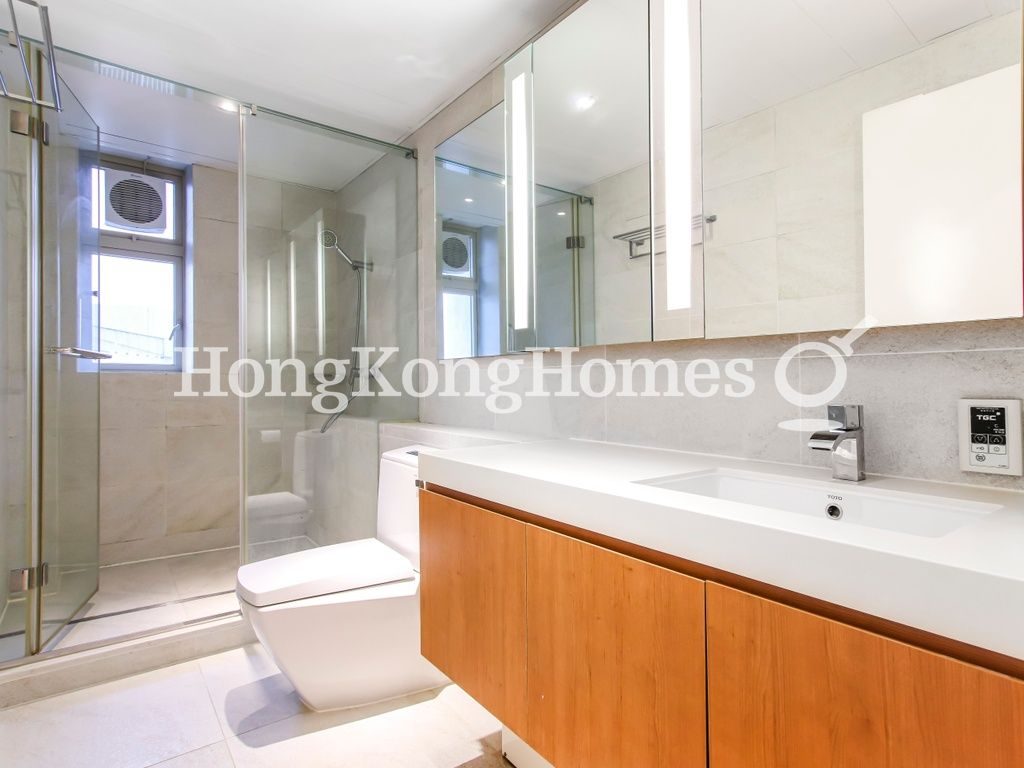 Guest Bathroom — 赫蘭道 3號，舂坎角