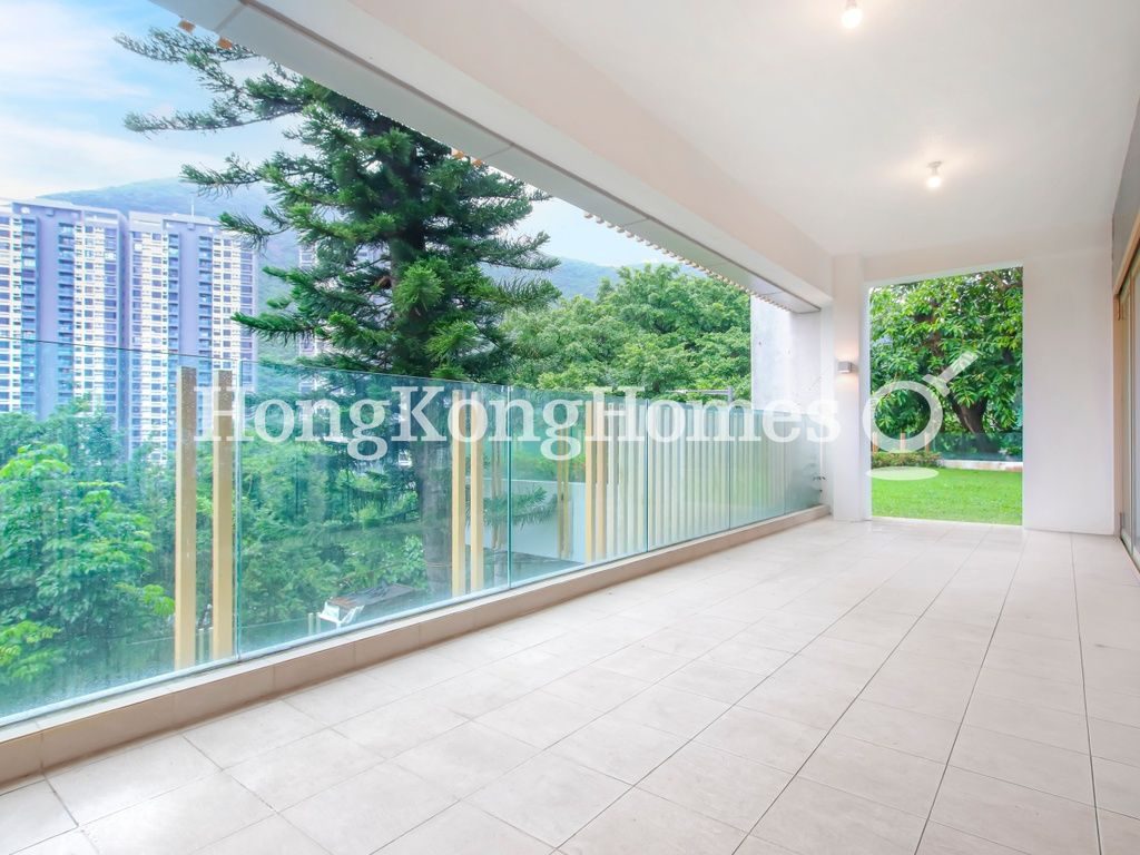 Balcony off Living and Dining Room — 赫蘭道 3號，舂坎角