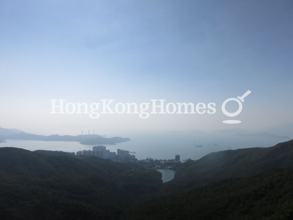View from Living and Dining Room — 8-10 柯士甸山道 - 第03座，山頂