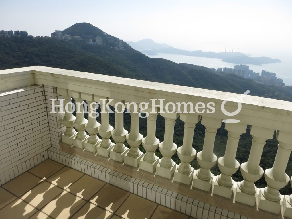 Balcony off Living and Dining Room — 8-10 柯士甸山道 - 第03座，山頂