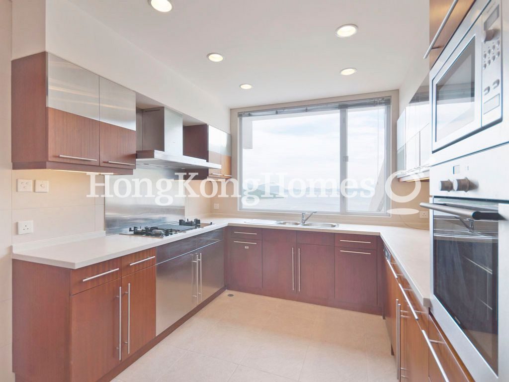Kitchen — Horizon Lodge, Chung Hom Kok