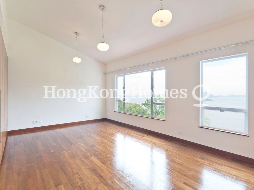Master Bedroom — Horizon Lodge, Chung Hom Kok