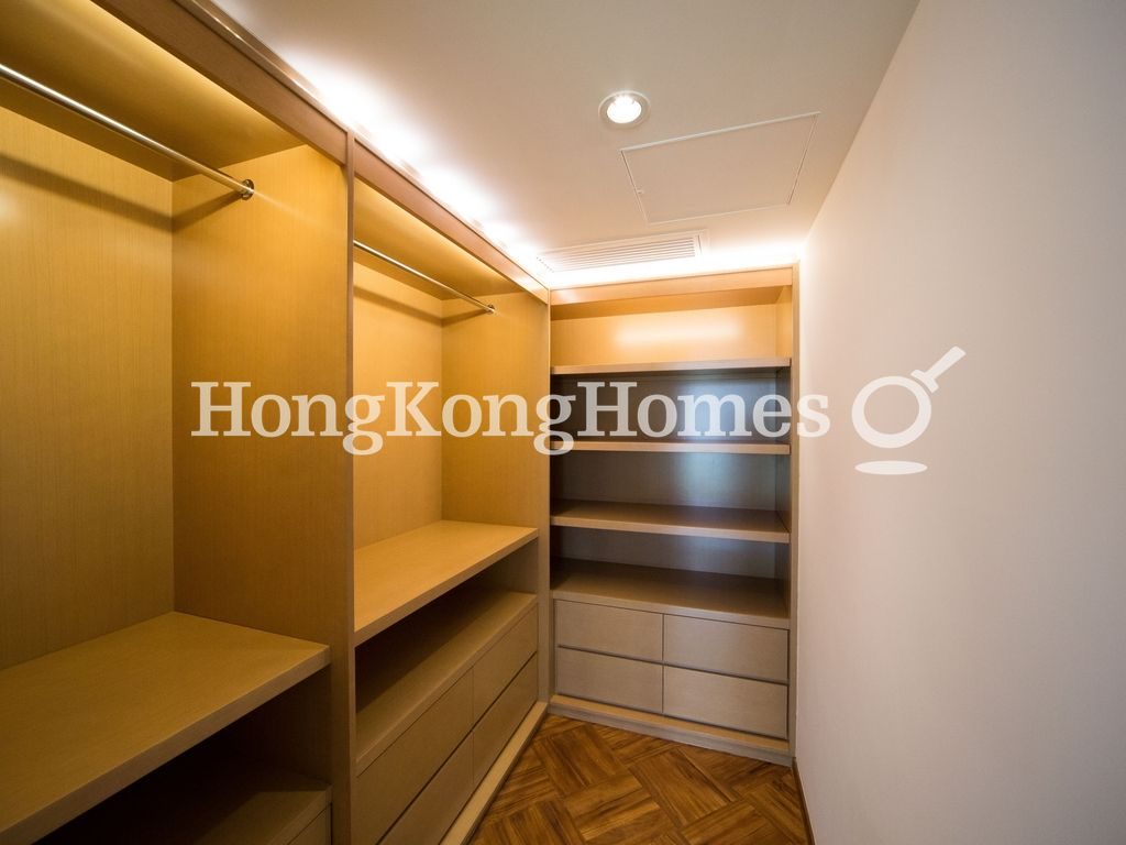 Dressing Area in Master Bedroom — Headland Road, 3, Chung Hom Kok