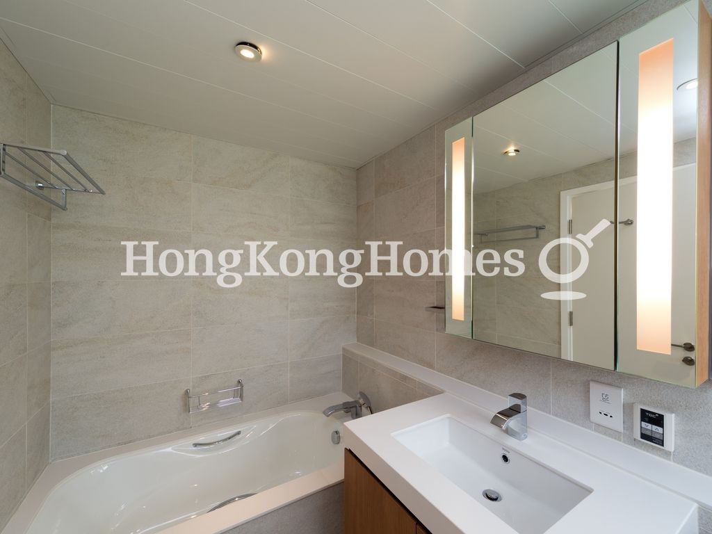 Second Ensuite Bathroom — Headland Road, 3, Chung Hom Kok