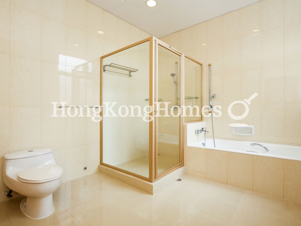 Master Bathroom — The Redhill Peninsula - Cedar Drive, Tai Tam
