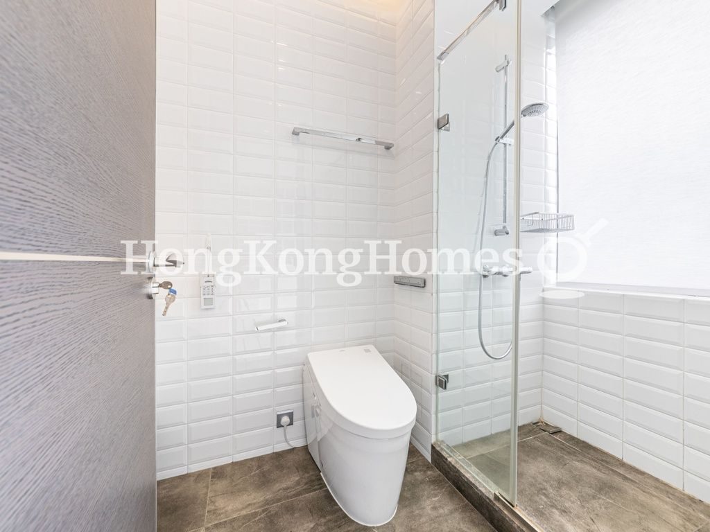 Second Ensuite Bathroom — Infinity (Peak Road, 8), The Peak