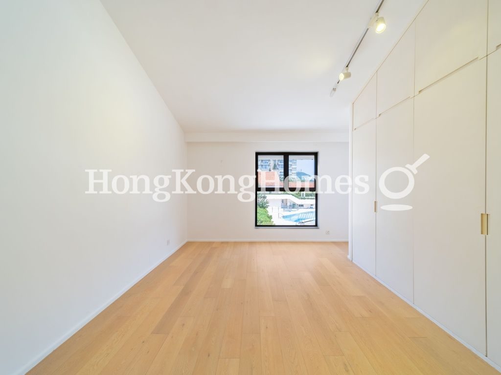 Second Bedroom — Strawberry Hill, The Peak