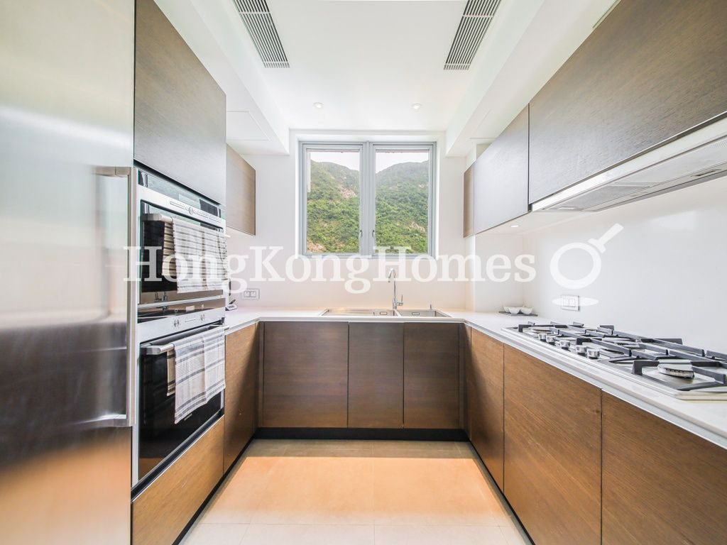 Kitchen — The Repulse Bay - de Ricou, Repulse Bay
