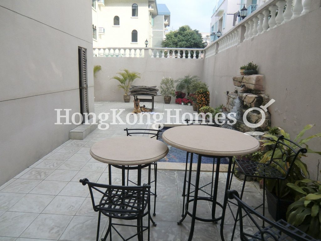 Private Garden — Stanley Mound Road, 14, Stanley