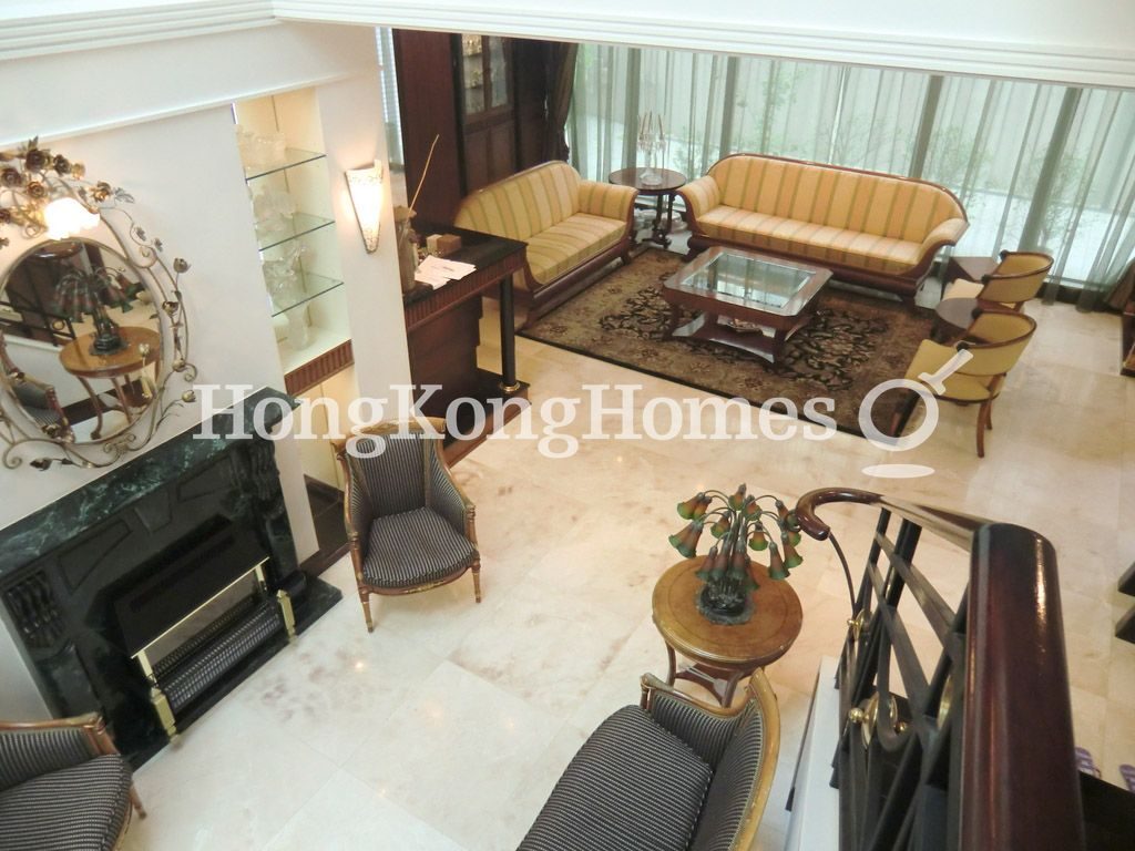 Living and Sitting Area — Stanley Mound Road, 14, Stanley
