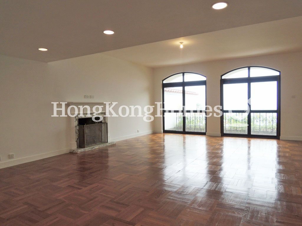 Family Room — Magnolia Villas, Pokfulam