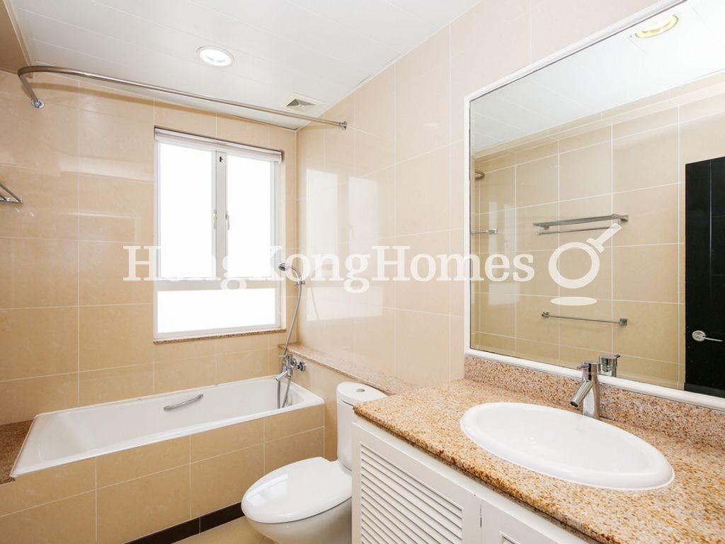 Guest Bathroom — 淺水灣大廈 A座，淺水灣