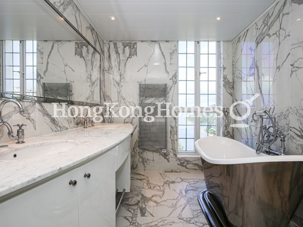 Master Bathroom — 淺水灣大廈 A座，淺水灣