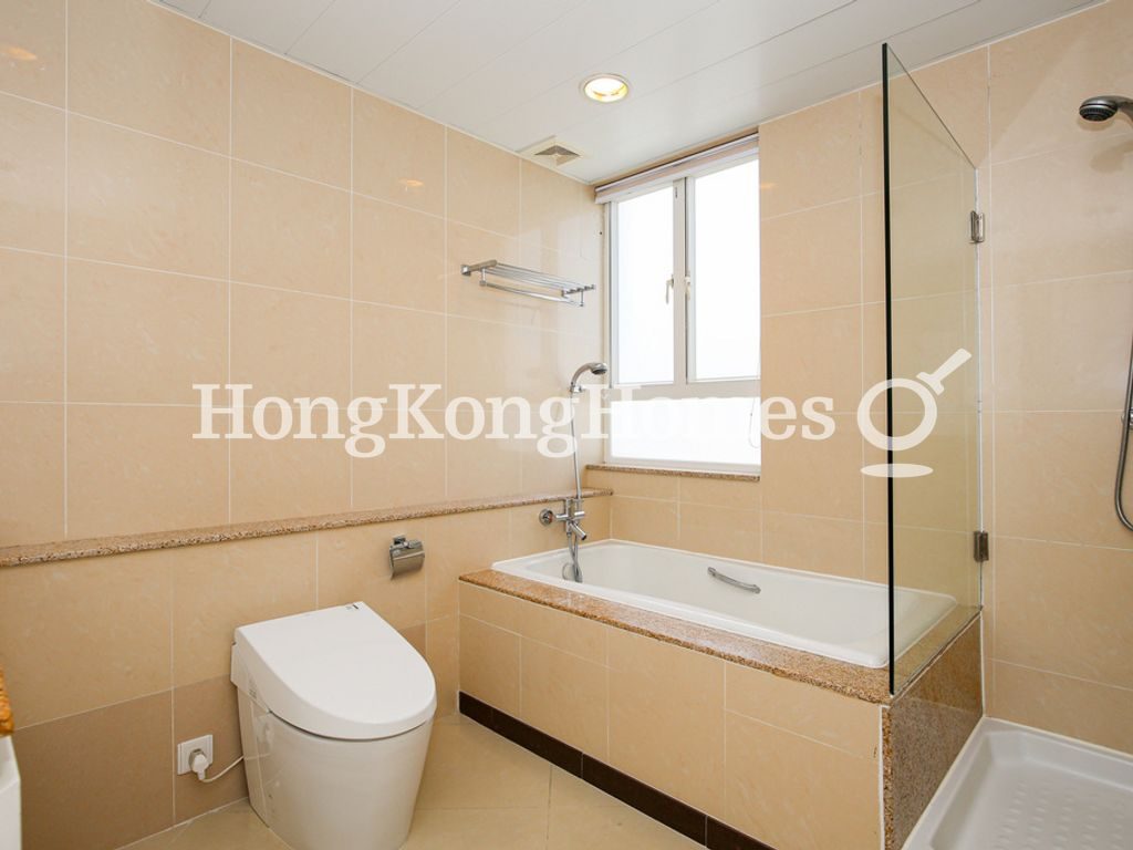 Second Ensuite Bathroom — 淺水灣大廈 A座，淺水灣