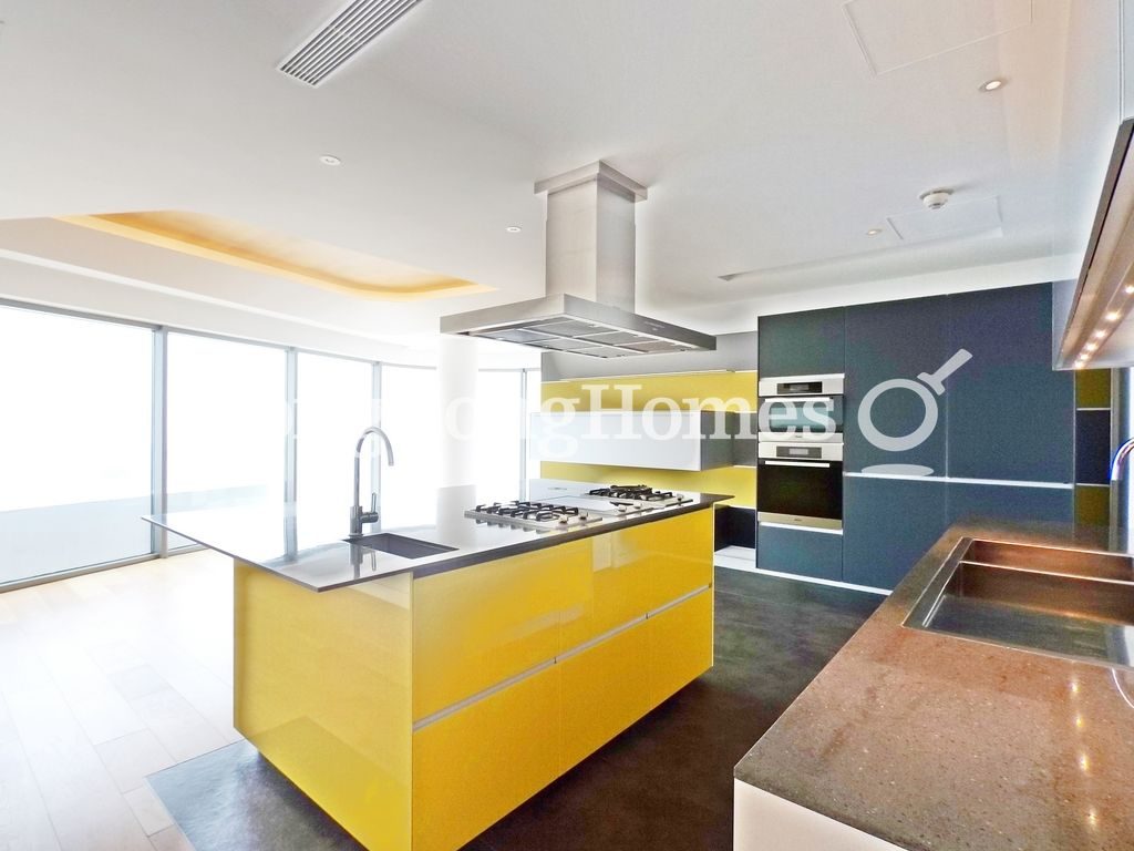 Kitchen — The Repulse Bay - de Ricou, Repulse Bay