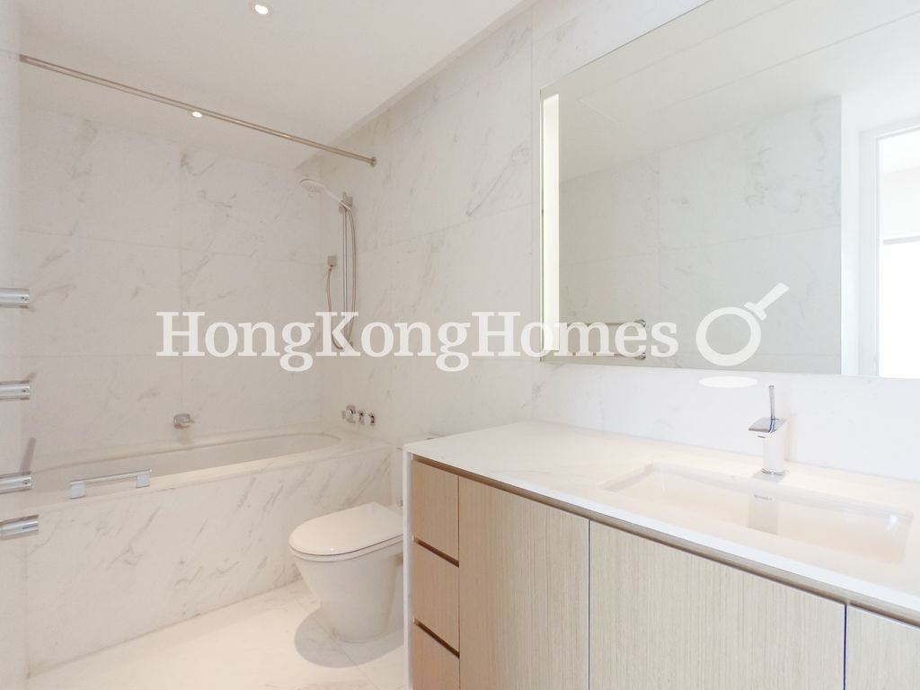 Second Ensuite Bathroom — The Repulse Bay - de Ricou, Repulse Bay