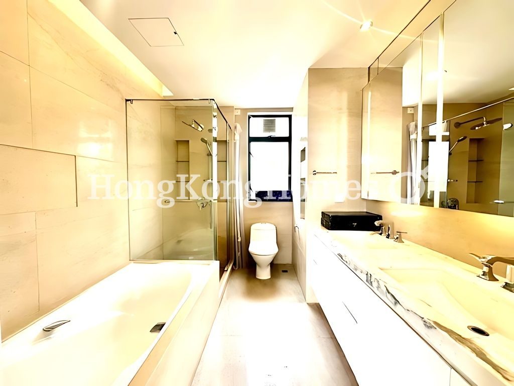 Master Bathroom — Coombe Road, 21, The Peak