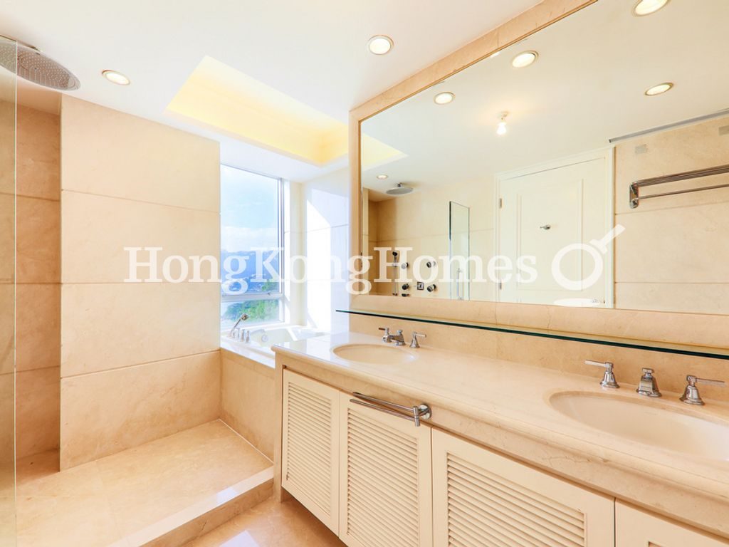 Master Bathroom — Overbays，淺水灣