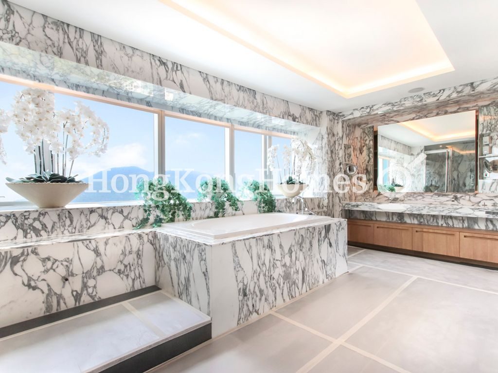 Master Bathroom — 曉廬，東半山