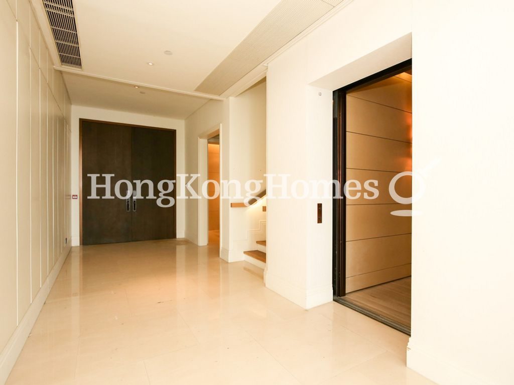 Private Lift — Mount Kellett Road, 7-15, The Peak