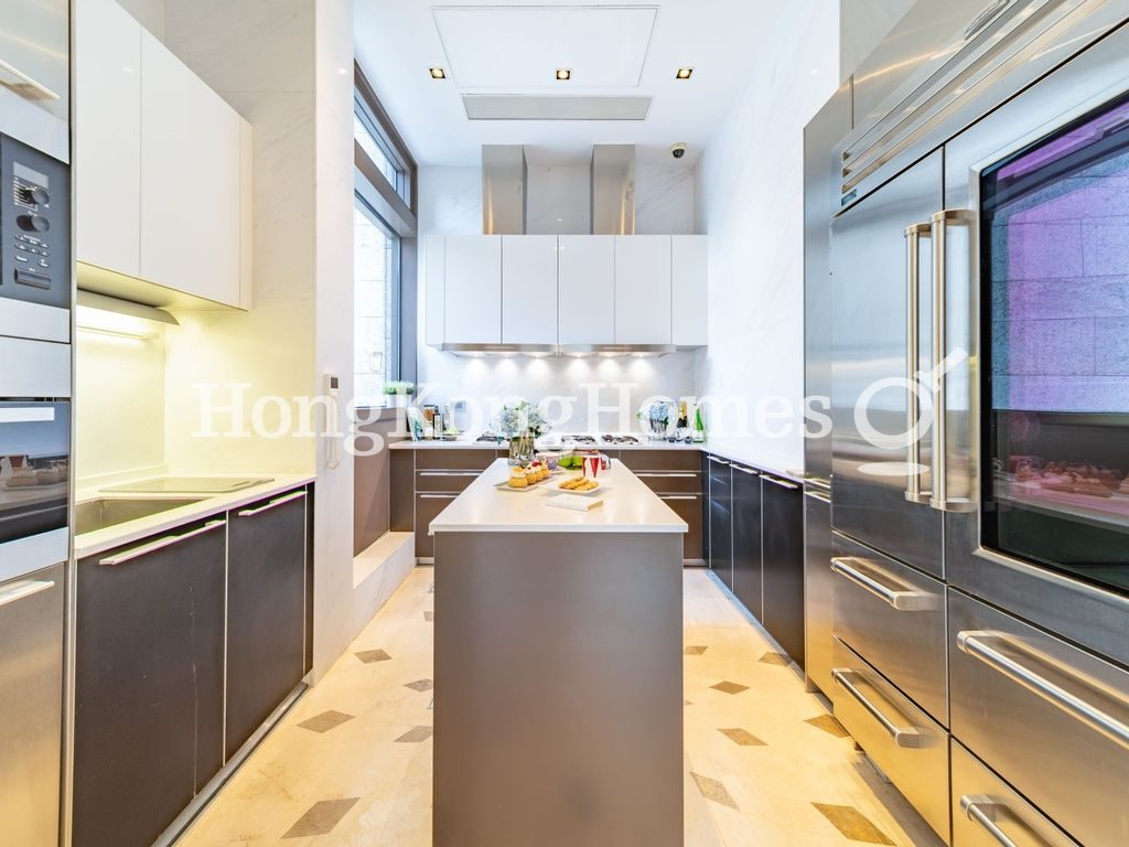 Kitchen — Shouson Peak, Shouson Hill