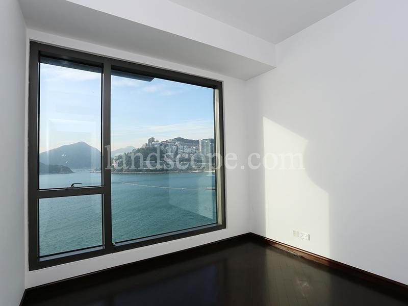 photo 8 — The Nautilus, Repulse Bay