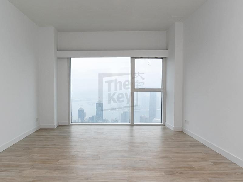 photo 4 — 56 Plantation Road, The Peak