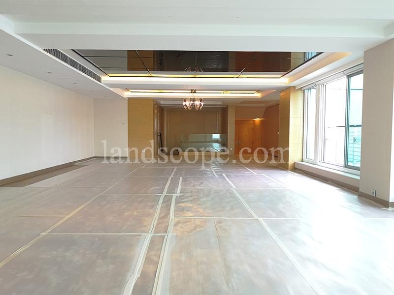 photo 2 — 56 Repulse Bay Road, Repulse Bay