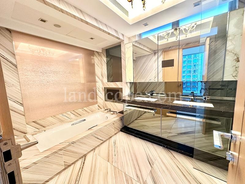 photo 11 — Imperial Cullinan, Hong Kong