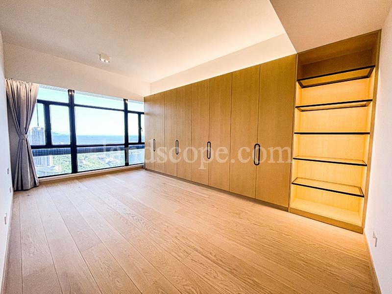 photo 5 — Fortuna Court, Repulse Bay