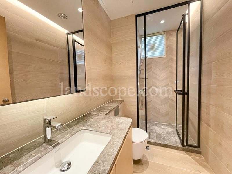 photo 8 — Fortuna Court, Repulse Bay