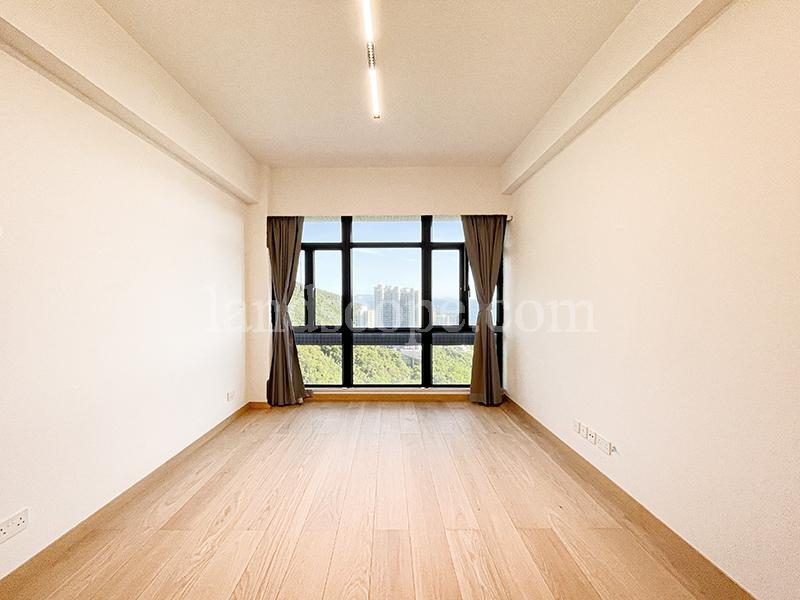 photo 9 — Fortuna Court, Repulse Bay