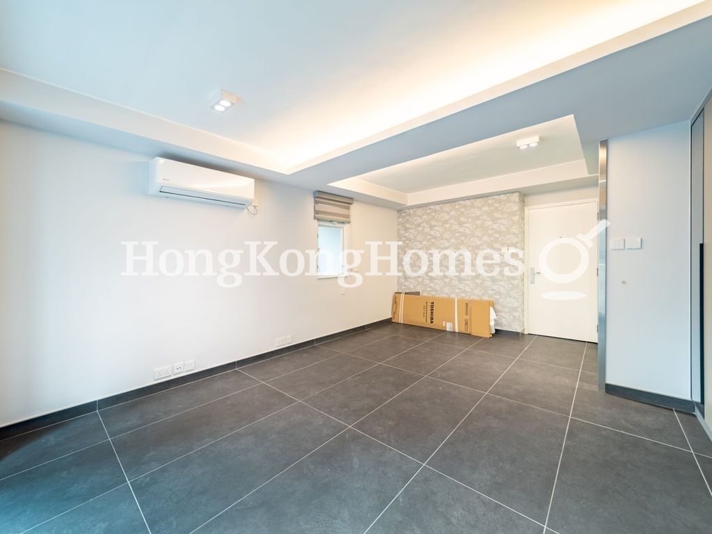 Studio — Wah Fai Court, Mid-levels West