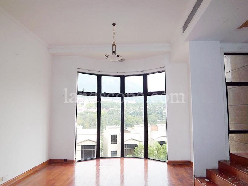 photo 3 — Las Pinadas, Shouson Hill