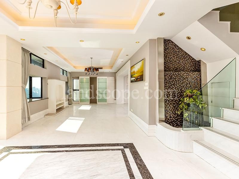 photo 4 — 37 Repulse Bay Road, Repulse Bay