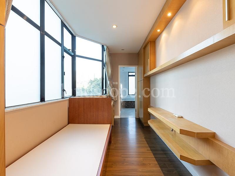 photo 9 — 37 Repulse Bay Road, Repulse Bay