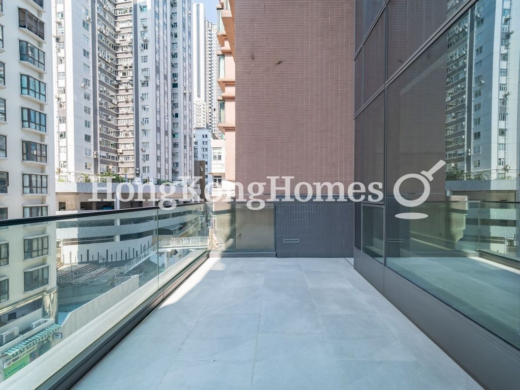 Terrace off Living and Dining Room — Caine Hill，西半山