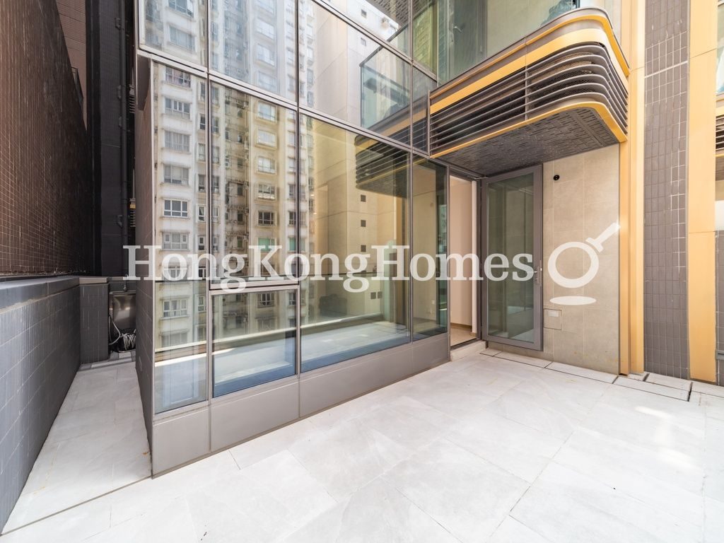 Terrace off Living and Dining Room — Caine Hill，西半山