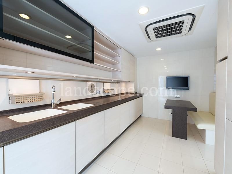 photo 10 — Estoril Court, Midlevels Central